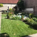 Le Macassar Bed & Breakfast Corbie
