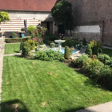 Le Macassar Bed & Breakfast Corbie