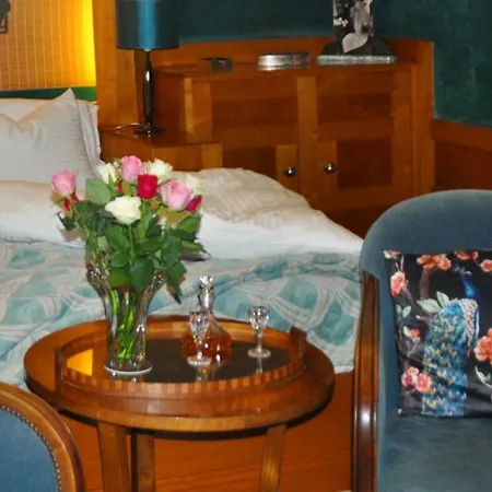 Le Macassar Bed & Breakfast *