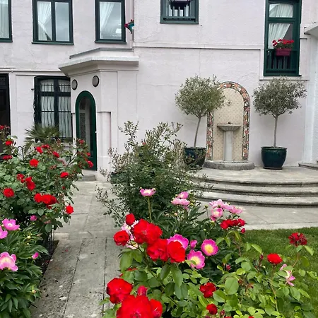 Le Macassar Bed & Breakfast *